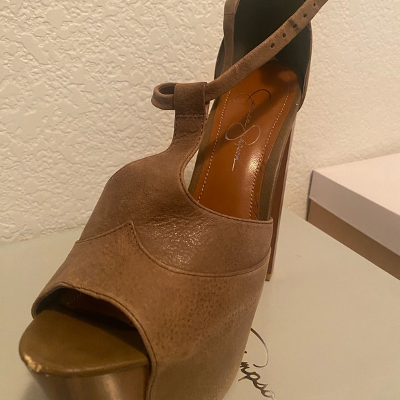 Jessica Simpson Heels - Picture 6 of 7